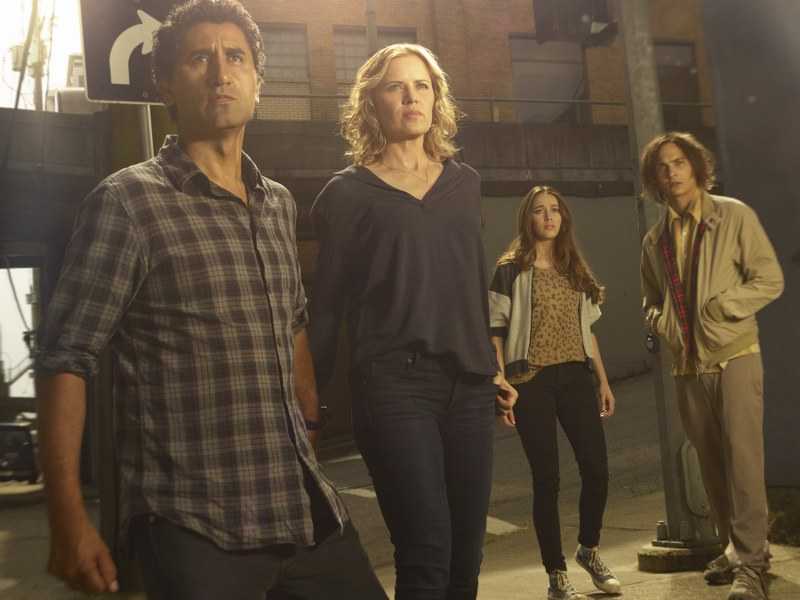 FTWD_Four Shot_Underpass_4316_V3Alt_800x600